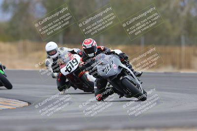 media/Jan-15-2023-SoCal Trackdays (Sun) [[c1237a034a]]/Turn 3 (1115am)/